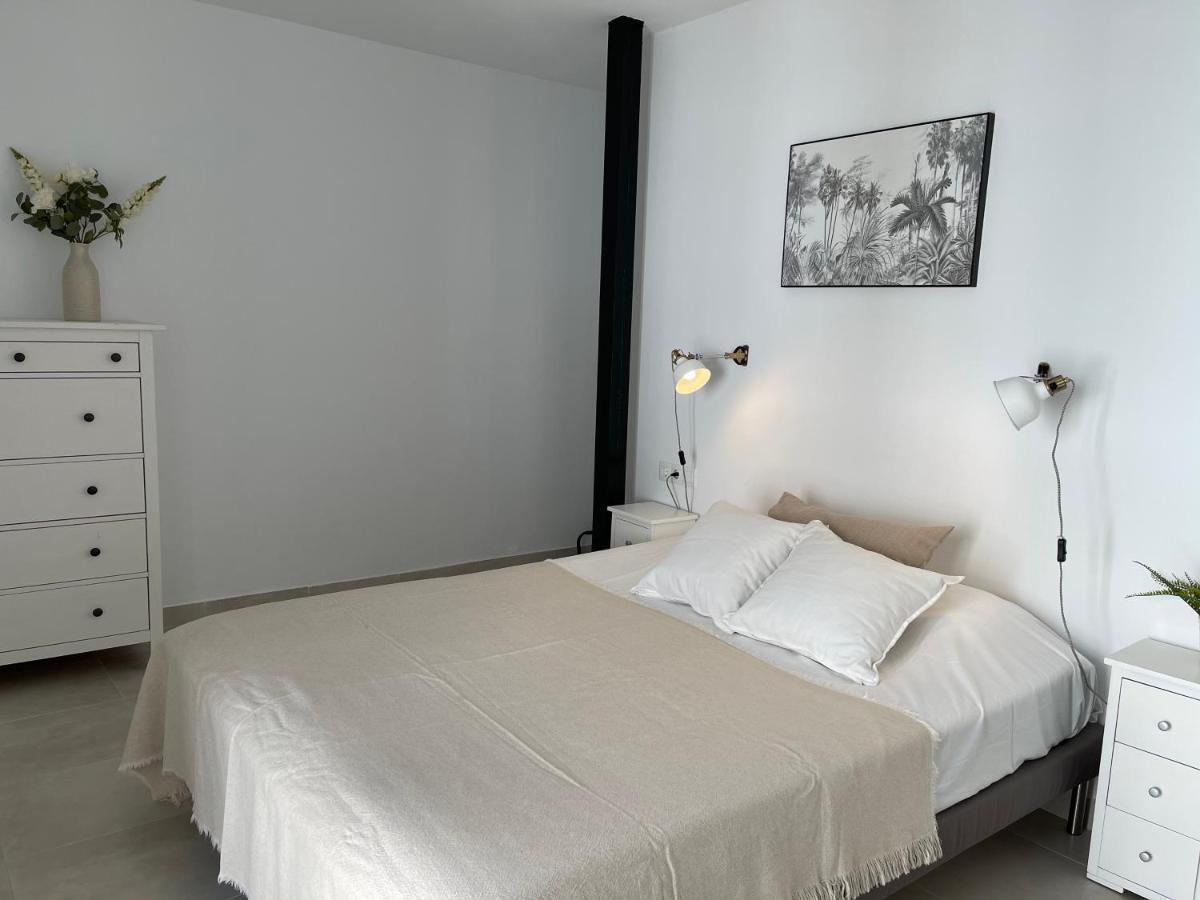 New Townhouse In The Heart Of Nerja With Jacuzzi Villa Exterior foto