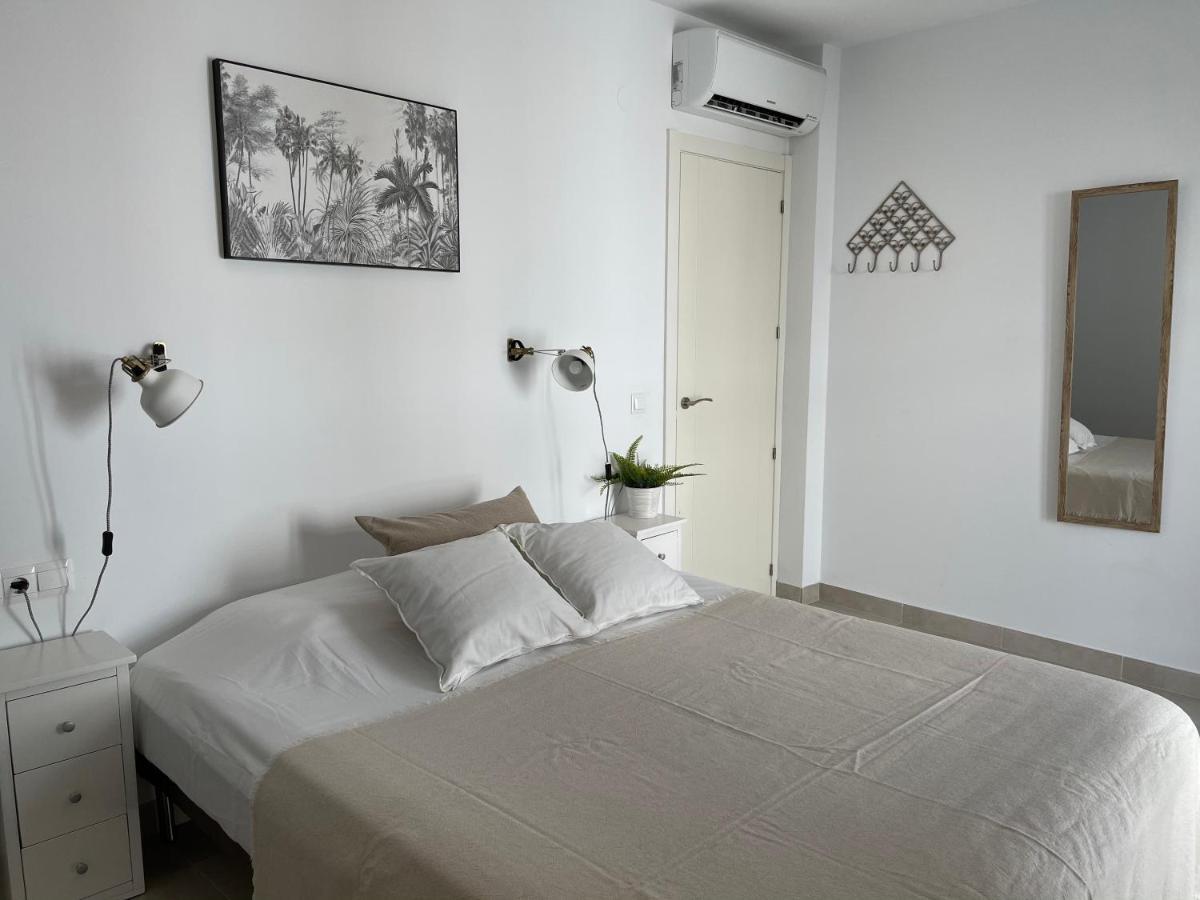 New Townhouse In The Heart Of Nerja With Jacuzzi Villa Exterior foto