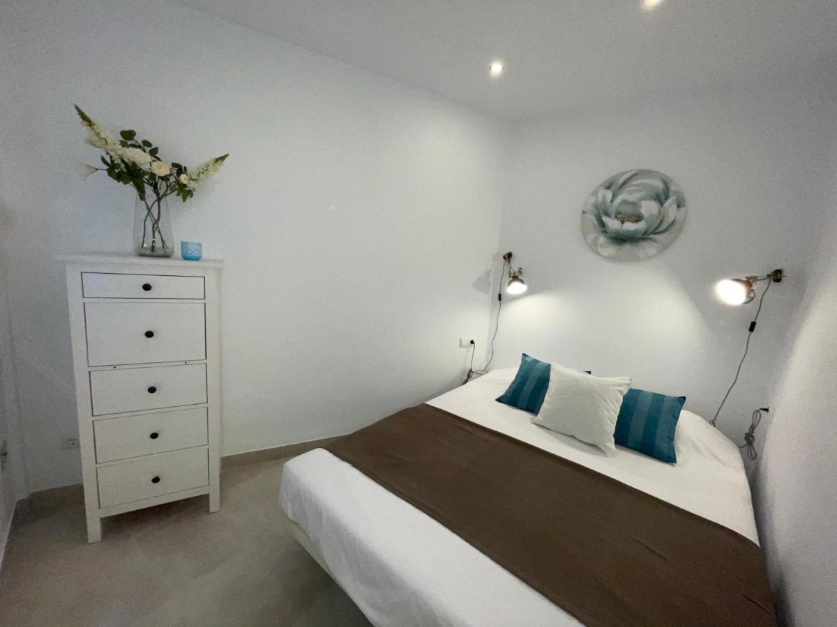 New Townhouse In The Heart Of Nerja With Jacuzzi Villa Exterior foto