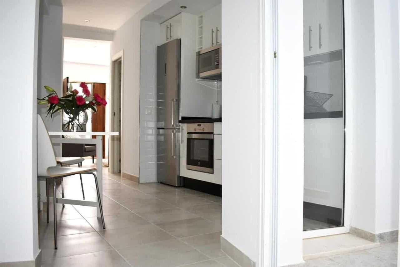 New Townhouse In The Heart Of Nerja With Jacuzzi Villa Exterior foto