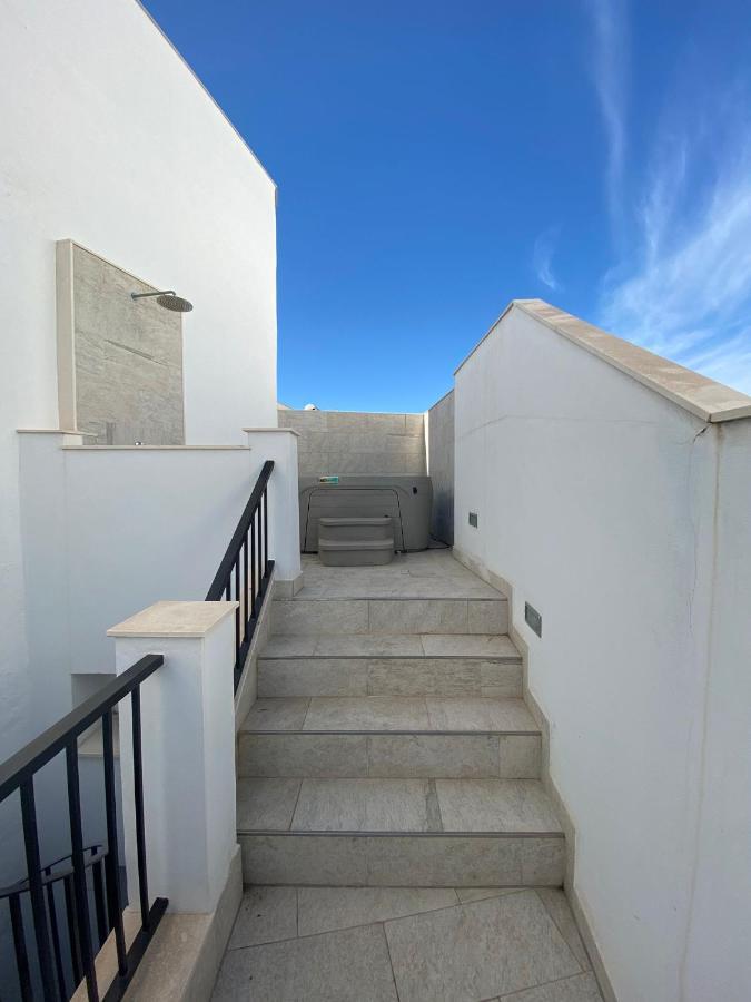 New Townhouse In The Heart Of Nerja With Jacuzzi Villa Exterior foto